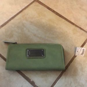 Liz Claiborne Olive Oil Wallet NWT
